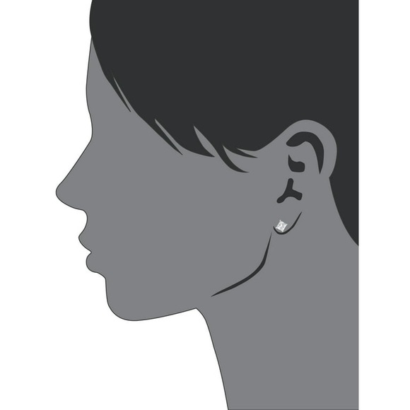 NWT FINE SILVER PLATED CUBIC ZIRCONIA HEART, ROUND, SQUARE EARRING SET - Picture 6 of 6